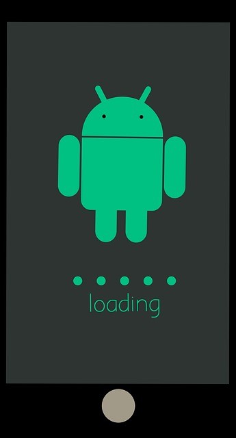 imagen digital de un teléfono inteligente con el logotipo de Android en la pantalla